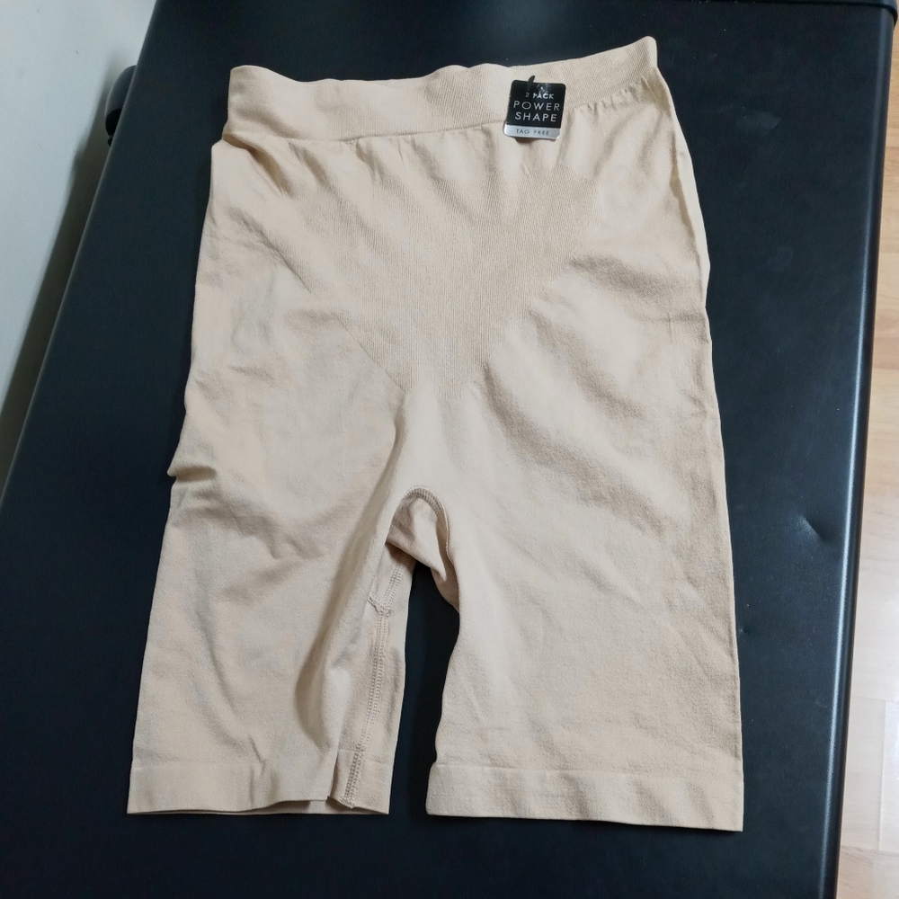 Kathy Ireland Womens Power Shape Tag Free Compression Bicycle Shorts Large NWT.